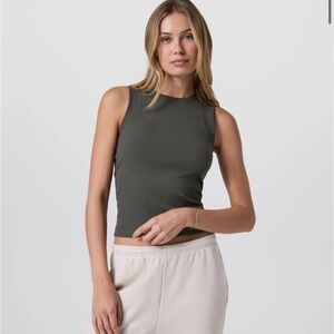 NWT Vuori Women’s Pose Modern Take Kale Medium